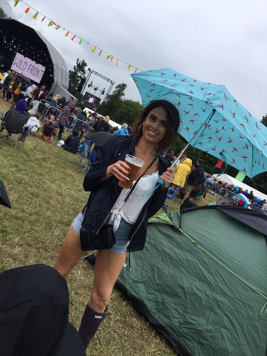 BurlesKeely's tweet photo. Had such an amazing time at penn festival 😍 #festivalfashion #music  #House #DrumNBass https://t.co/9SGHbaIwiT