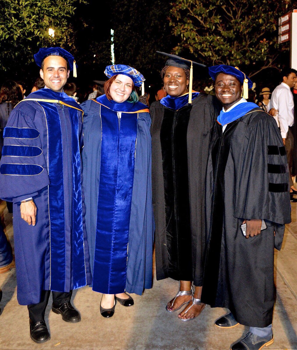 pedpiqueras's tweet photo. Throw back to a month ago when we became doctors! #UCRgrad2017 https://t.co/x6FRBTbdoz