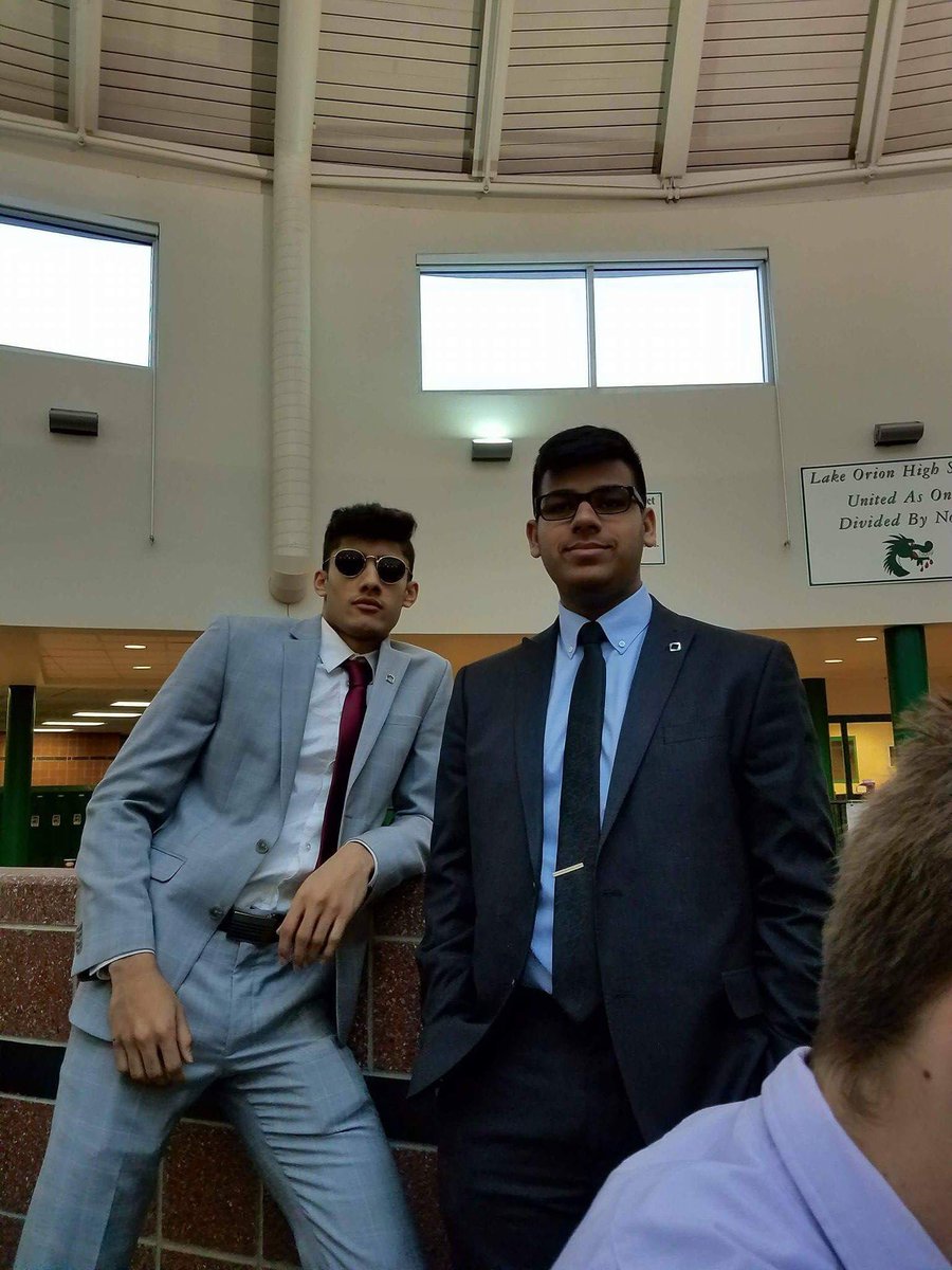Prax_B's tweet photo. Happy birthday to my future business partner, let's make more moves soon😤 #juulie #mysorry @_amartya https://t.co/iGiYW5pemh