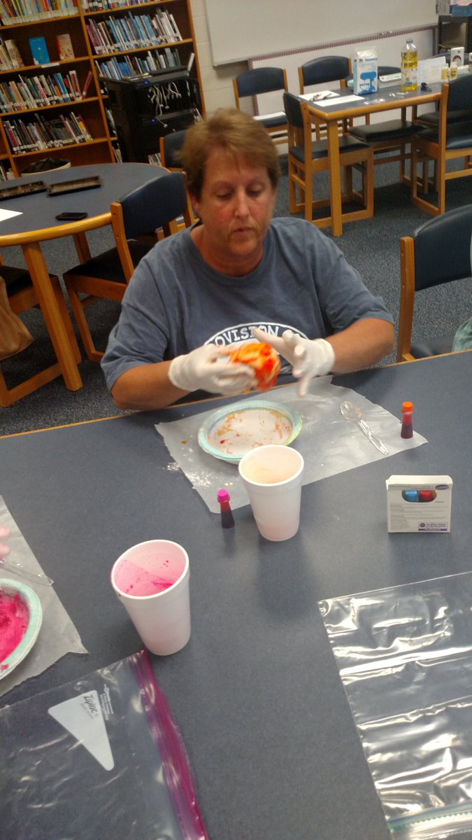 TechSavRichards's tweet photo. Let's make some playdough! Ready for stop motion film tomorrow π #FCSTechCamp https://t.co/me25LNeAHy