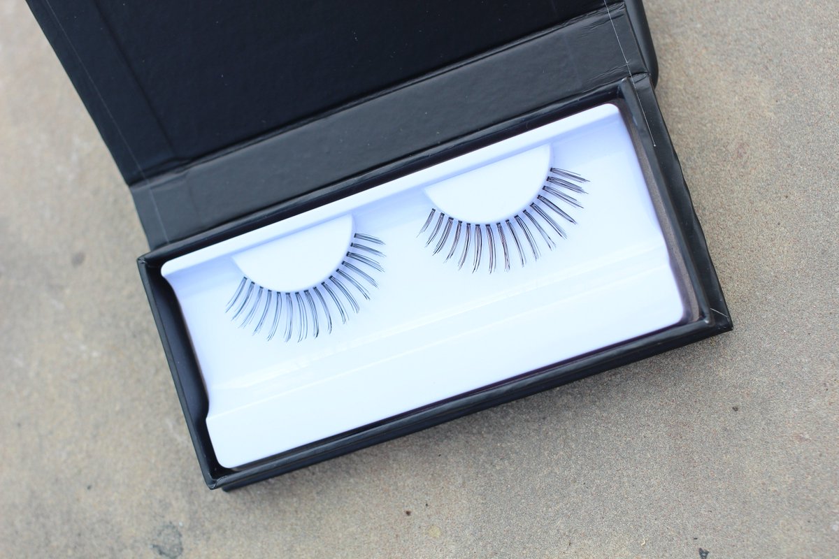 Our Aimee Lashes give your eyes a glamorous boost, the thin band is almost invisible. 

goo.gl/xQ7JzN

#lashes #lashgoals #falsies