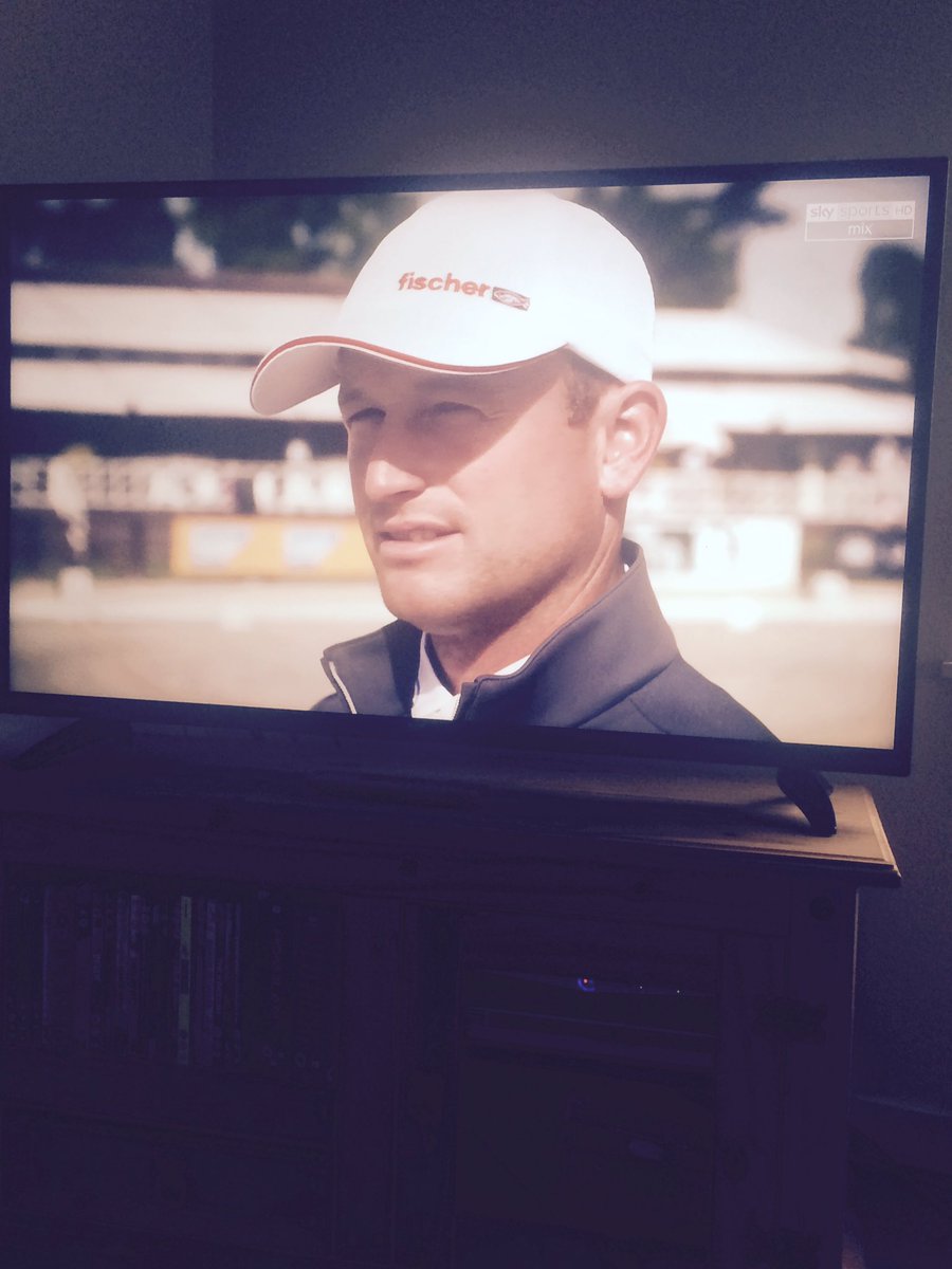 jemmad19's tweet photo. Monday night just got better 😍 with @EventRiderMstrs  on @SkySports #TopClassViewing 👌👍👏👏 https://t.co/CGVpeD4hJS