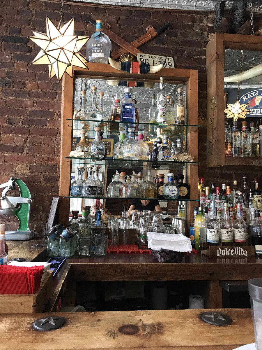 Lobobrooklyn's tweet photo. They say it's #NationalTequilaDay. We say, "perfect!" https://t.co/7ETSlZJgmd