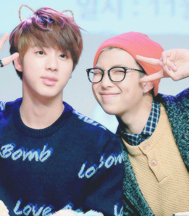 РэпМон:Я горжусь, что у нас есть такой красивый мембер, как Джин. Спасибо, что всегда заставляешь нас смеяться."