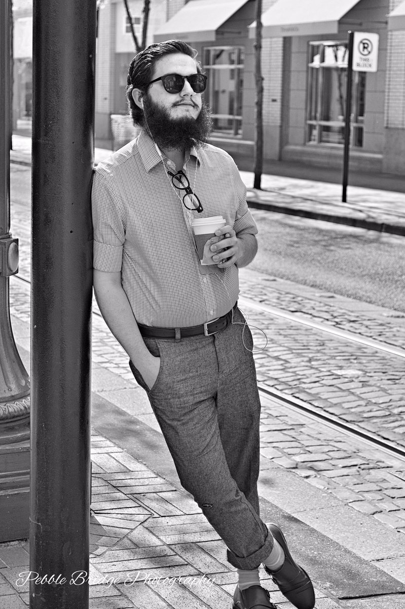 PebbleBridgePh's tweet photo. This guy was so nice and even posed for the photo!  #Portland #streetphotography #ThankYou #LovePeople #kindness #blackandwhitephoto https://t.co/jcwnY9BLhY