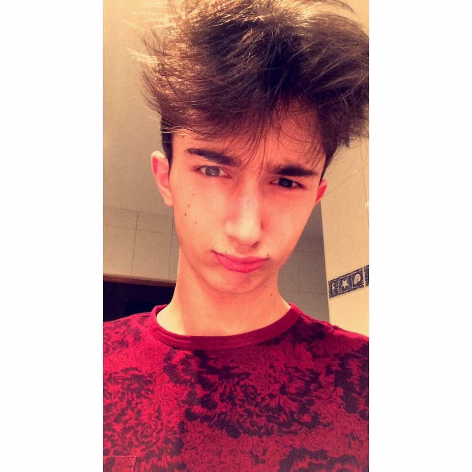 julienmrgn's tweet photo. #GloUpChallenge morttt c'est tendu https://t.co/xDU7I5vm6Z