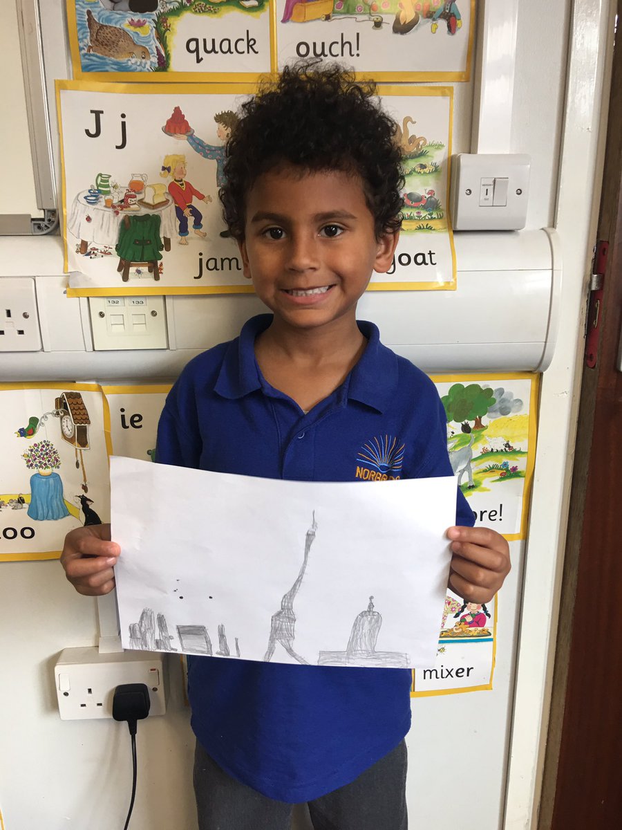 Today we recreated Paris's skyline 🇫🇷 #WhatAWonderfulWorld #Blogging