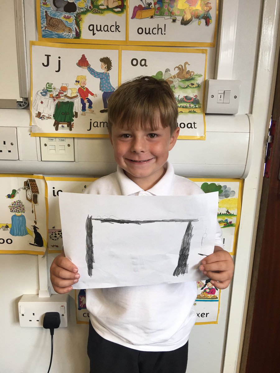 CherryNorbridge's tweet photo. Today we recreated Paris's skyline 🇫🇷 #WhatAWonderfulWorld #Blogging https://t.co/DLn8VMNix9