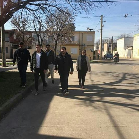 NosVeranVolver's tweet photo. En San Fco. en las calles de "las 800", luego con los jóvenes del "Club Juventud Unida de San Fco.", y tarde en el comedor "Los Pequeñitos" https://t.co/6NggHphjmr