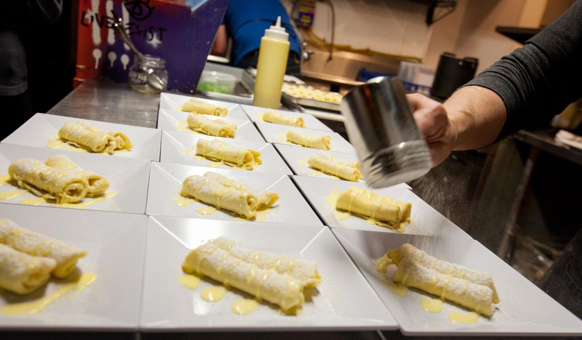 Studio-AM (@studioampgh) on Twitter photo The Artist Dinner series continues tomorrow night @ 6:30PM with a 5-course menu prepared by <a href="/chefstevepgh/">Chef Steve</a>! 🥂 ow.ly/UjcS30dSnNa The Artist Dinner series continues tomorrow night @ 6:30PM with a 5-course menu prepared by <a href="/chefstevepgh/">Chef Steve</a>! 🥂 ow.ly/UjcS30dSnNa