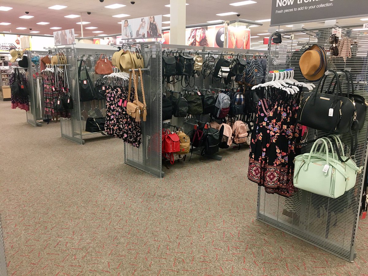 JonRicci_Target's tweet photo. Get your STYLE on at T-2436! #endtoend #latepost @JayYezzi @tripp_farren @KimBostTGT https://t.co/s6uIWc2Zsg