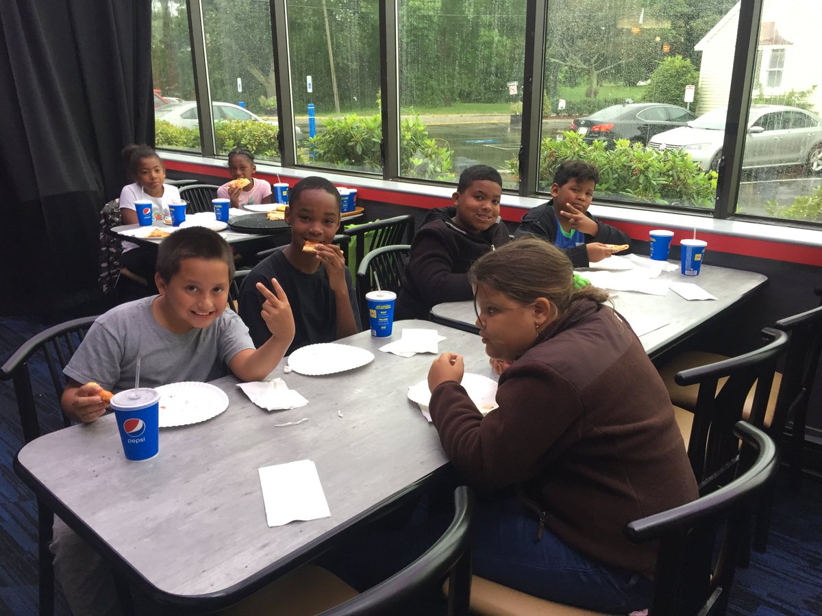 D4CommunityServ's tweet photo. Great first day with the Boston #JuniorPoliceAcademy! ๐ฎ๐พ๐๐ฎ๐ปโโ๏ธ@bostonpolice @CityOfBoston @BCYFcenters #Boston #D4CommunityService #Kids https://t.co/bZoY6kqMqm
