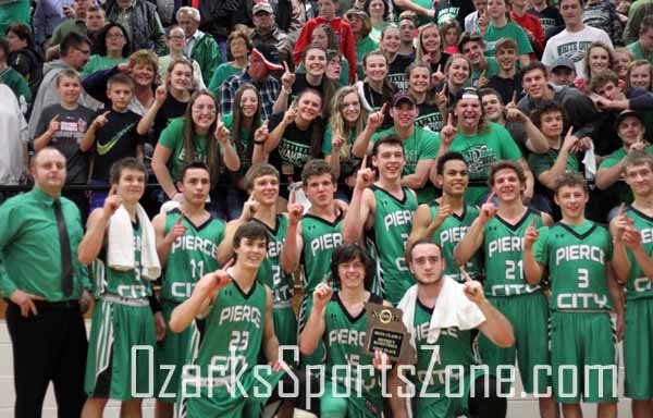 OzarksOzone's tweet photo. Celebrations galore (and maybe more to come) in our "Best of 2016-17" gallery for the Pierce City Eagles: https://t.co/maevw47q4S https://t.co/7XqfEv3Izm