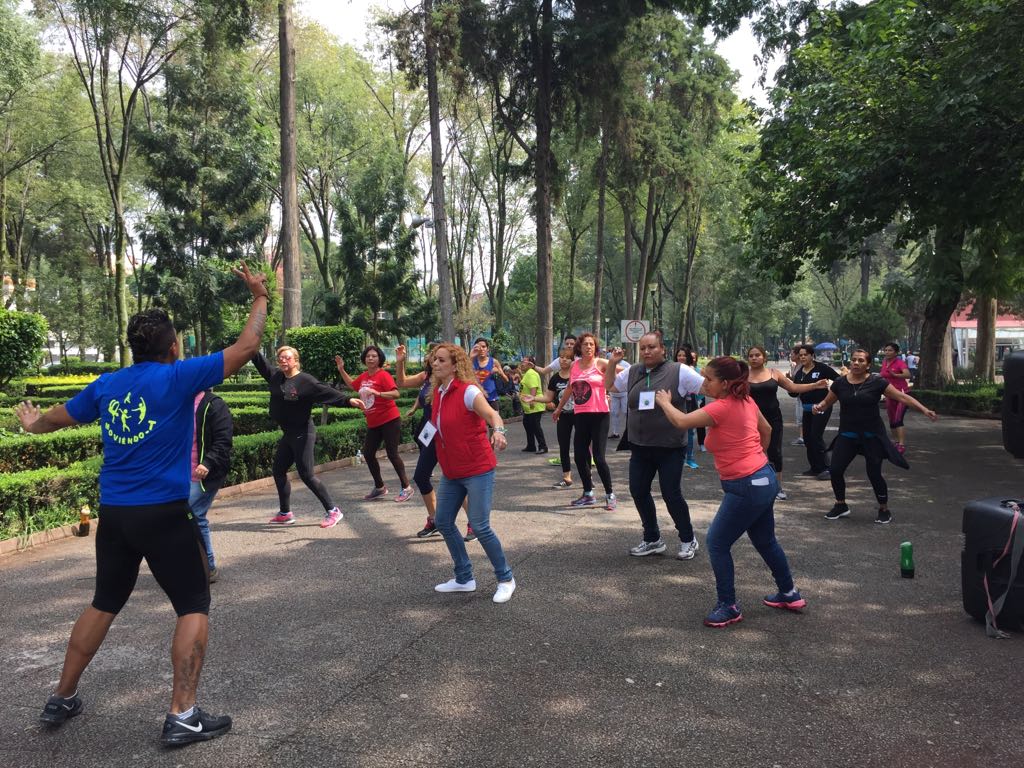 e_tuinterior's tweet photo. ¡Gracias por asistir y divertirse con nosotros en el evento de #zumba!  #BenitoJuarez #JuntosXelCambio https://t.co/t2SLGbDFZW