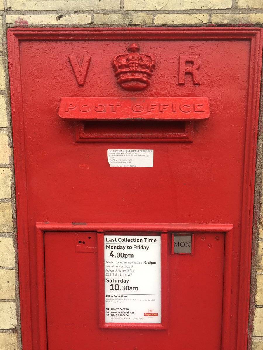 ajmy's tweet photo. I'm such a geek / Monarchist but love stumbling across old post boxes. #GeorgeRex #VictoriaRegina https://t.co/bHceAq4JpD