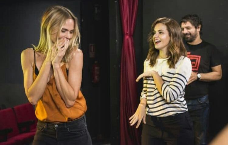 jammingteatro's tweet photo. ¡Gracings @vblume &amp; @martatorne por venir a disfrutar de una de nuestras clases de #impro en #CadenaDeAmigas! @foxlifees #EscuelaJamming https://t.co/TBt8eUgl2r
