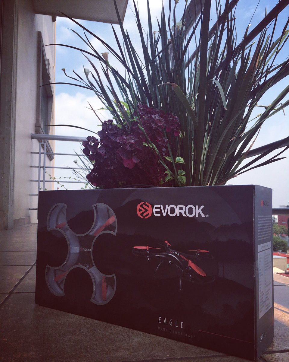 CintiMedina's tweet photo. Más que feliz, porque ahora sí las experiencias deportivas serán filmadas de todos los ángulos, GRACIAS #EVOROK #Eagle360 #Minidrone https://t.co/M183gO7xXz