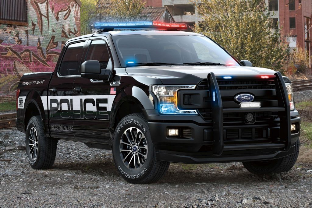 BetweenTheAxles's tweet photo. 2018 @Ford #F150 #PoliceResponder has 3.5L V6T, 10-sp auto. Pics: https://t.co/LwKJDza2NO https://t.co/fRHymM0kpf