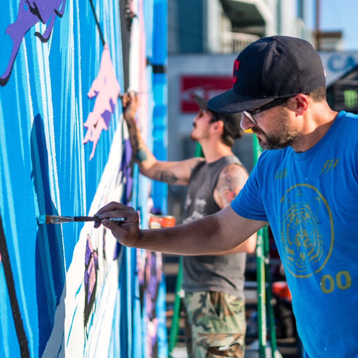 dcwallsfestival's tweet photo. More #WIP pics from the wknd at @powwowlongbeach’17. Here's #thedraculas, @travmsk and @yoskayyamamoto. • Pics = @bshigeta • #PWLB17 #powwow https://t.co/6XVED2bYL6
