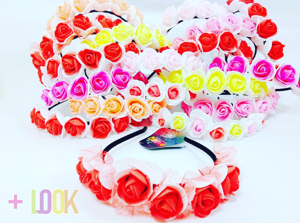 Maslook_'s tweet photo. Para este calorcito primaveral te adelantamos las flores #vinchas #flores #hermosas #maslook https://t.co/K702rVNAwA