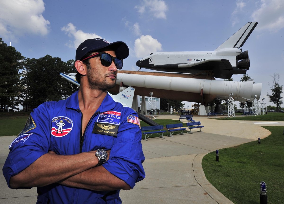 SpaceCampUSA's tweet photo. We were honored to have @itsSSR join us last week for a camp mission! #OnlyAtSpaceCamp https://t.co/YKIDeGf14R