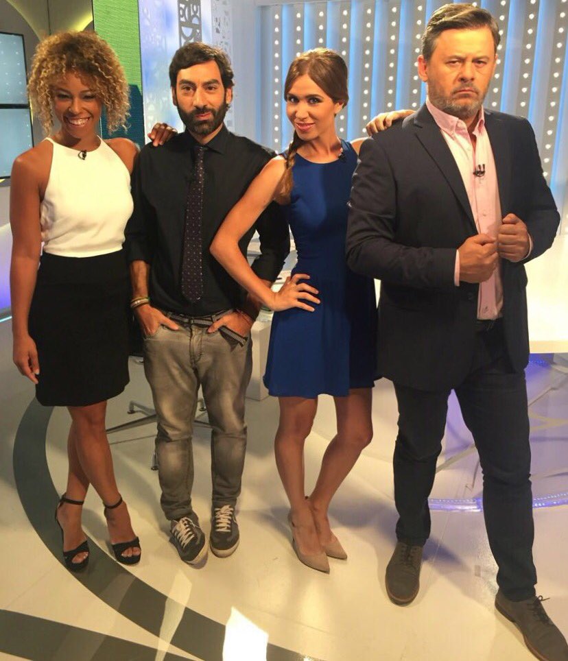 maria__gomez's tweet photo. Sólo puedo decir: ¡gracias, gracias, gracias! A TODO EL EQUIPO DE @90minutiRMTV. 
Aquí he escrito unas palabritas ❤️ https://t.co/iAxrsYgVyV https://t.co/gsJZFm3wwQ