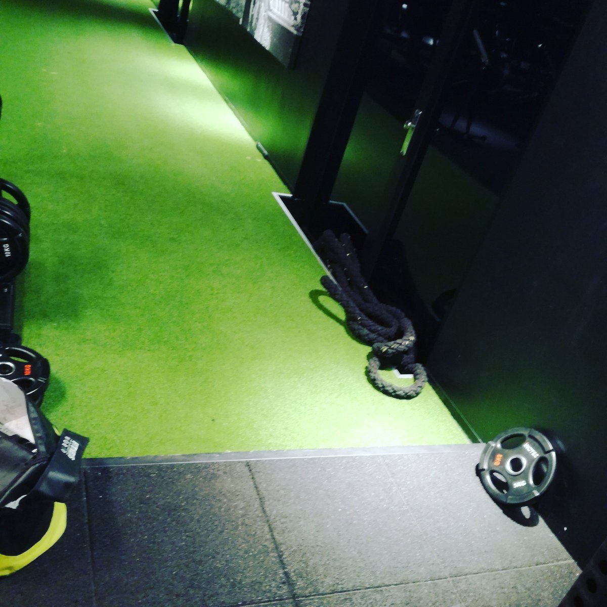 s_katborg's tweet photo. Late trip to the gym. Surprisingly many people there #danishlacrosse #lateworkout https://t.co/w5EOrp6vhT