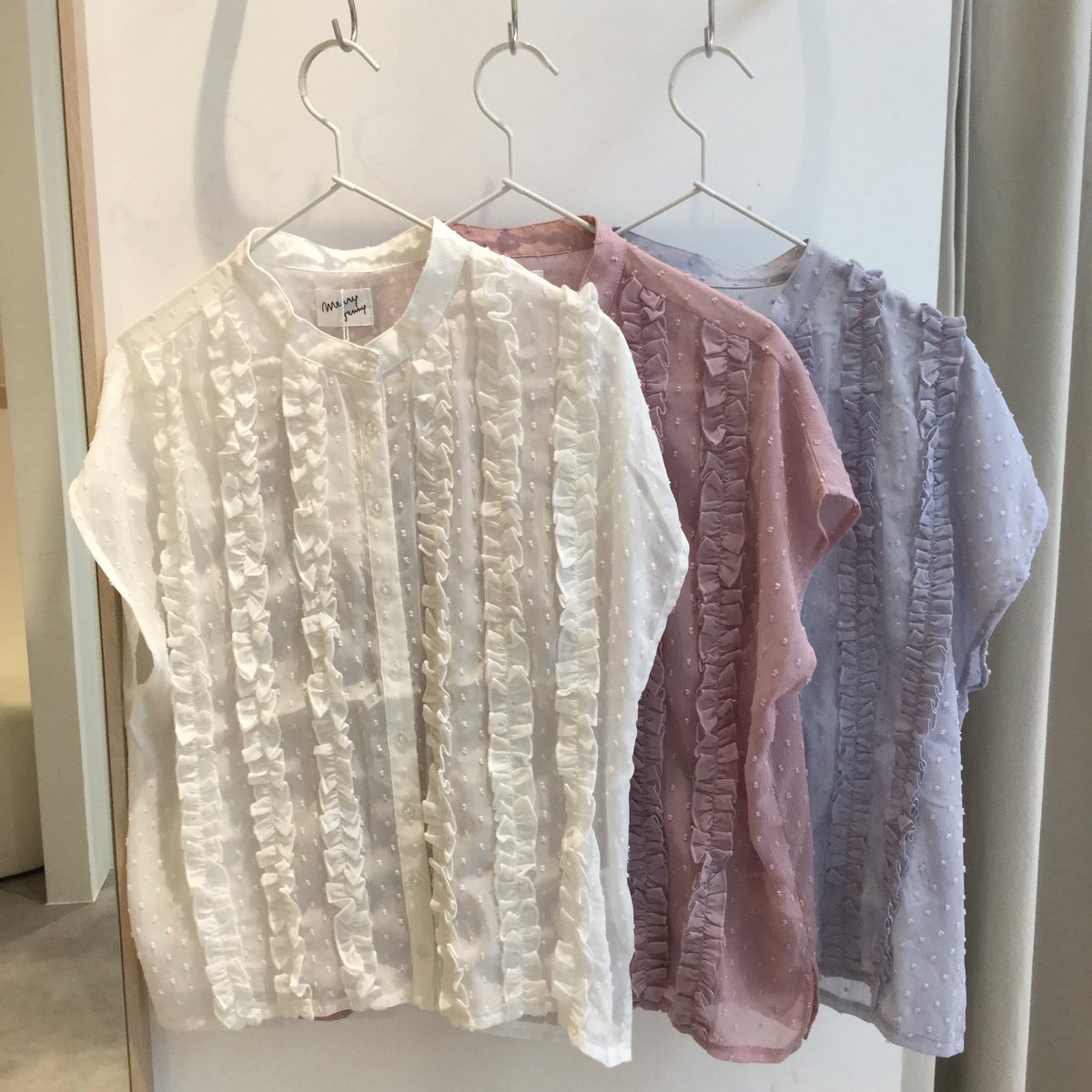 Merry Jenny 梅田店 على تويتر おすすめアイテム フリルシースルーブラウス ホワイト ピンク アイスブルー 8 900 税抜 透け感のあるドット柄の シフォン素材で涼しげな一枚 電話通販はこちら 06 6371 1380 Merryjenny 梅田est T Co Pwonrsevxk Merry Jenny 梅田店 على تويتر おすすめアイテム フリルシースルーブラウス ホワイト ピンク アイスブルー 8 900 税抜 透け感のあるドット柄の シフォン素材で涼しげな一枚 電話通販はこちら 06 6371 1380 Merryjenny 梅田est T Co Pwonrsevxk