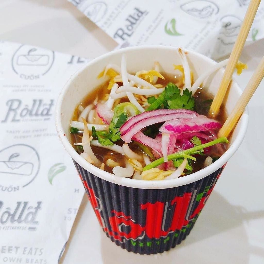 Highpoint_'s tweet photo. 5 bucks a cup? Pho-nomenal! 🍜
📷 :@justafoodloverr
#TuesdayTreats #Rolld #Pho #PhokYeah https://t.co/d4oN6hYkWL https://t.co/HCkNMyHgyh