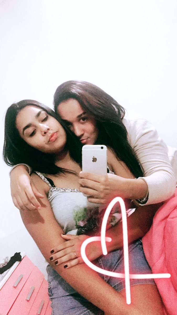 gabbyprs's tweet photo. Tipo de pessoa que me transborda de gratidão a Deus por ter a colocado em minha vida. ♥️ #minhabolha #desmp #prasmp https://t.co/I73vlUpcY8