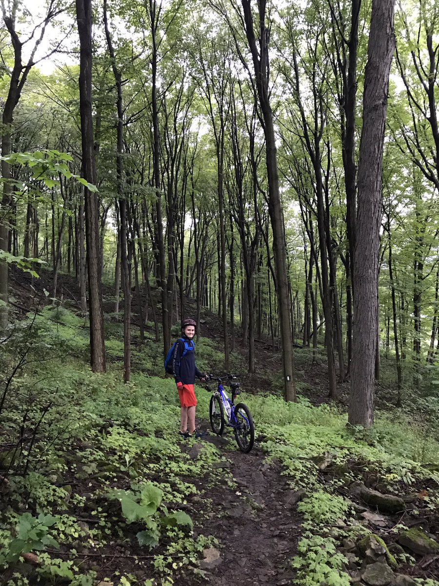 kimgadsdon's tweet photo. From #AlbionFalls through #RedValleyTrail then back and around #FelkersConservationArea today with our son. https://t.co/yib6dGFTgU