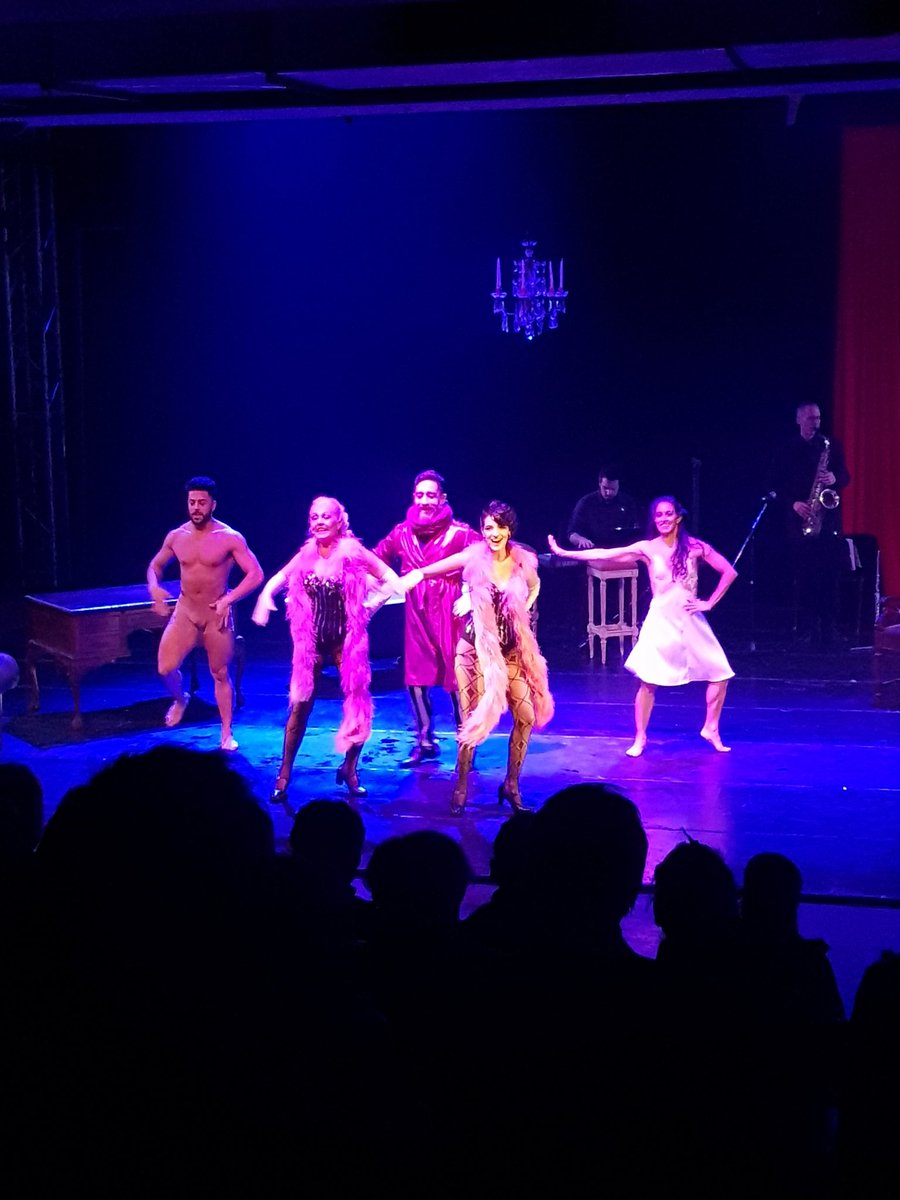 Un placer verlos en <a href="/NocheCorta/">Noche Corta</a> <a href="/FacuMazzei/">Facundo.</a> <a href="/alepakerok/">Alejandro Paker</a> <a href="/CeciliaFigaredo/">Cecilia Figaredo</a> <a href="/noeliapompa/">noelia pompa</a> y elenco #talento 👏👏👏