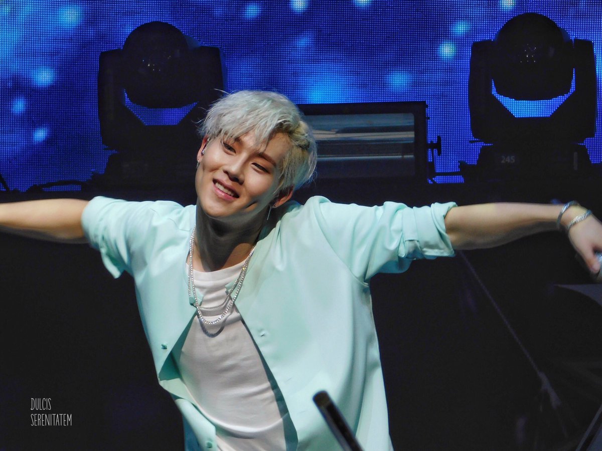 32324_071416's tweet photo. I live for his dimples ππ
-
@OfficialMonstaX #λͺ¬μ€νμμ€ #MONSTA_X #JOOHEON #μ£Όν #BeautifulinAtlanta #MonstaXinAtlanta #BeautifulintheUS https://t.co/jJf5bI4LFQ