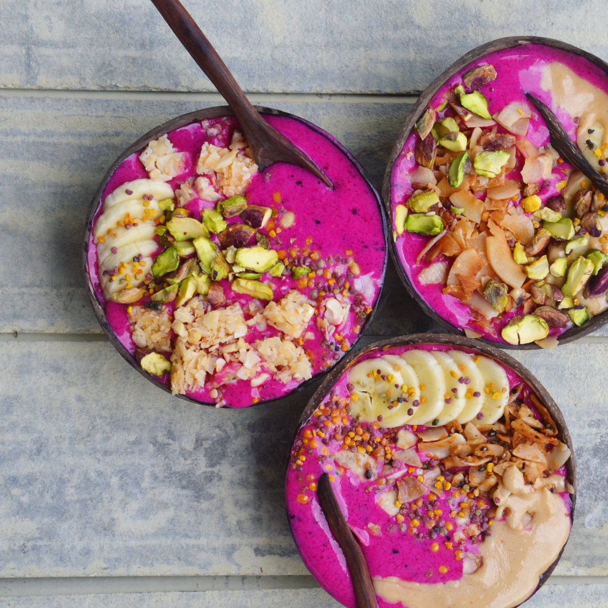 nana_bowls's tweet photo. PITAYA BOWLS @coconutbowls https://t.co/7bGm8NxRpC