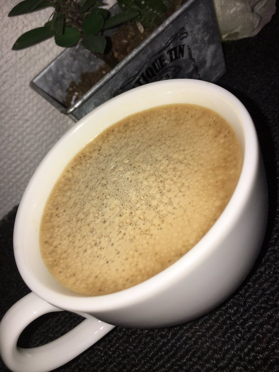 Ten_cafe07's tweet photo. おはようございます☀

本日も元気に営業しております💪🏻💫

コンセント、Wi-Fiご自由にご使用できます🔌📶💓
デスクワークなどにぜひご利用ください🌟

#cafe #bar #電源カフェ https://t.co/2asClyEOty