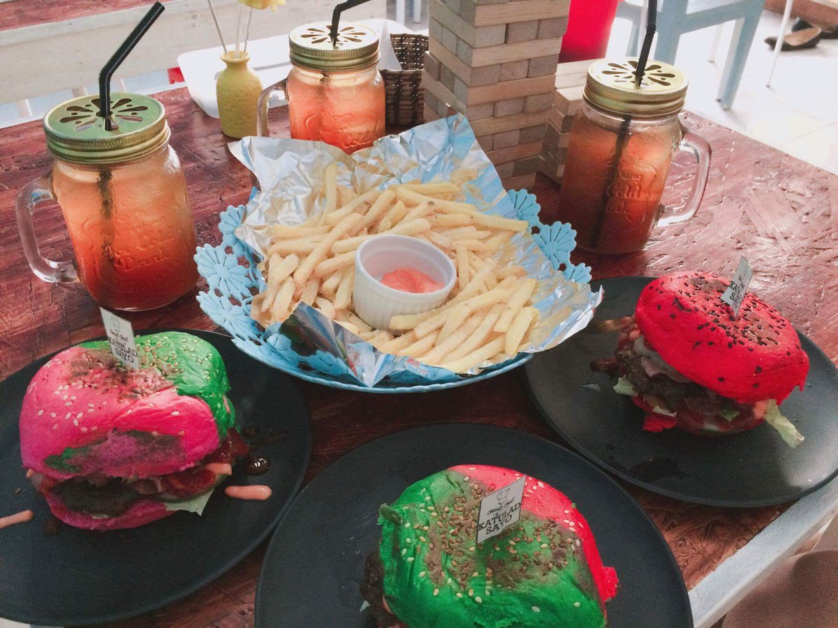 Krishiaholic's tweet photo. Food porn. 💕 #CheatChat https://t.co/9RPI3kheSa