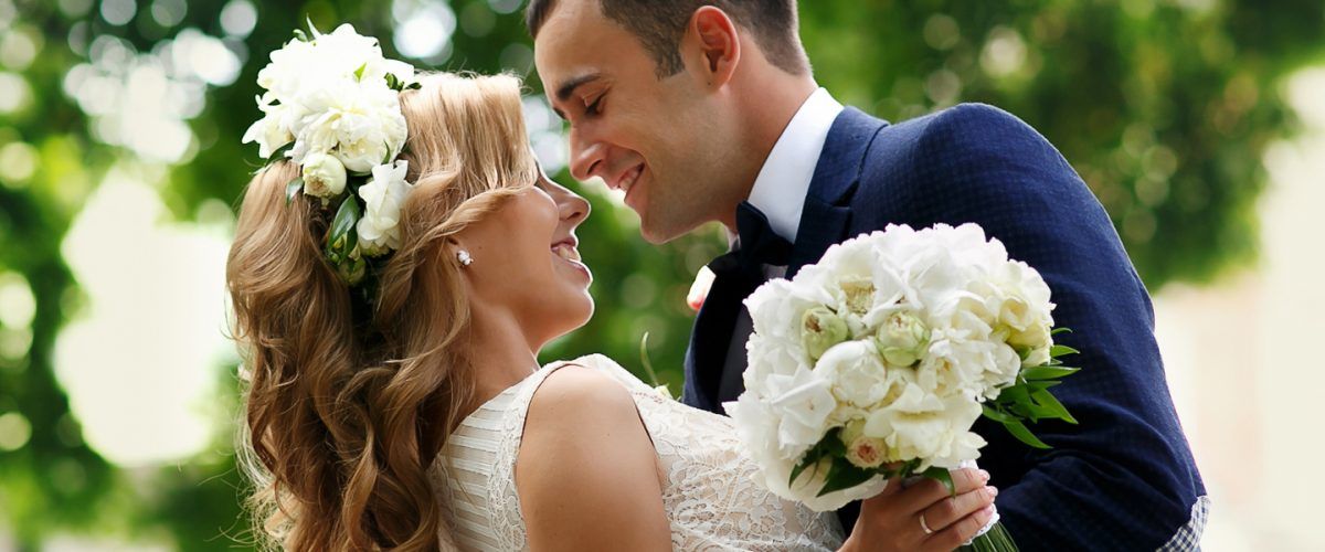 M for #Monday, #Money &amp; #Marriage! Here's  how to have #moneytalks with your significant other at every stage. buff.ly/2tJKCwn