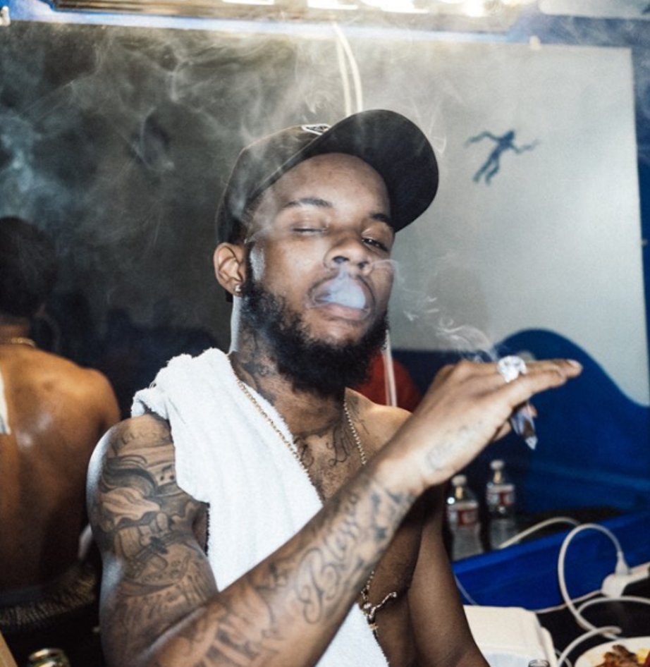 CreativeGenUK's tweet photo. NEW TRACK: @ToryLanez Ft. @TreySongz - Wild Thoughts (Remix) [#SwaveSession] https://t.co/XmncavRTvt https://t.co/qCS4DpevCp