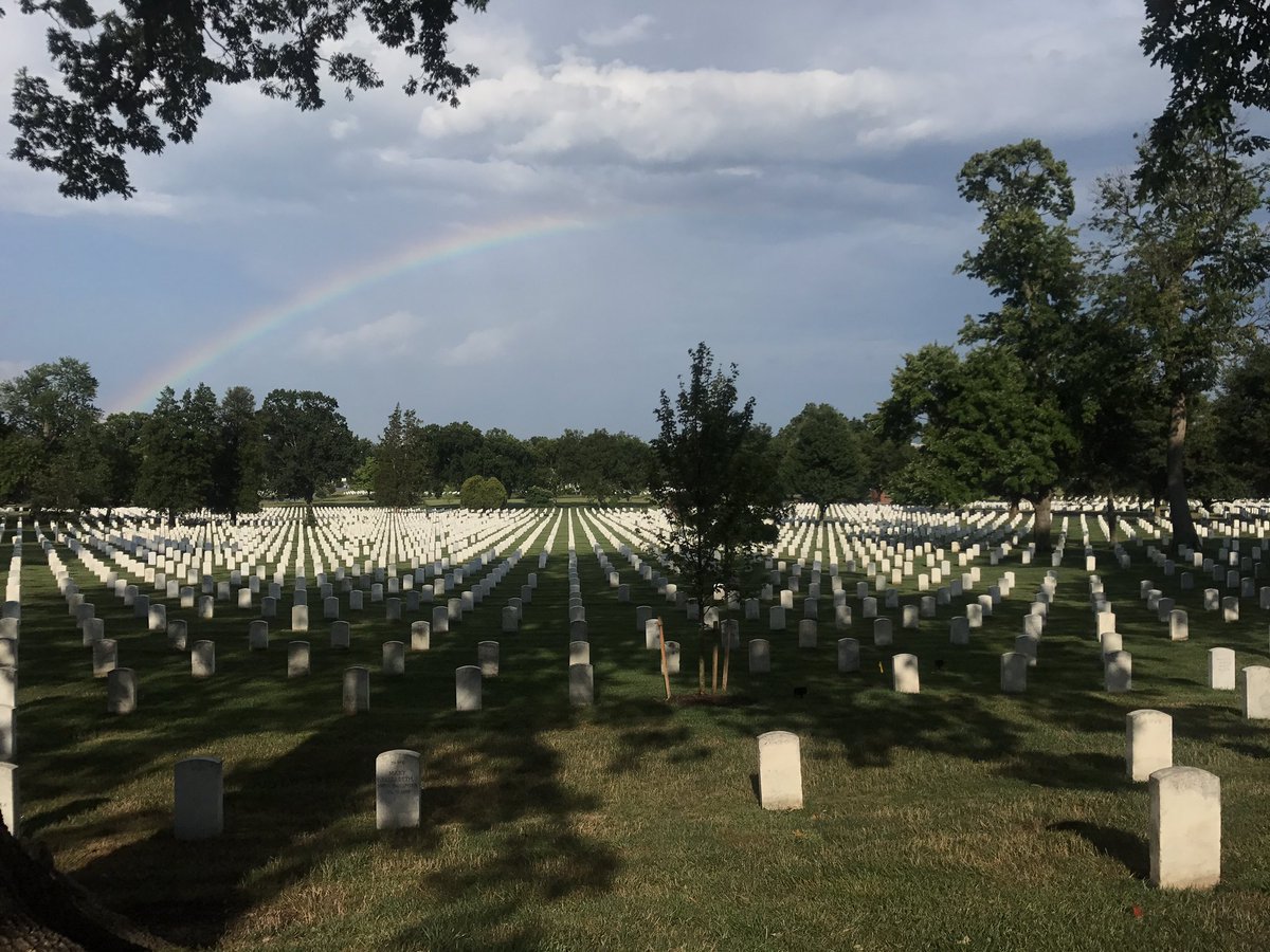 ArlingtonNatl's tweet photo. A #rainbow forms over @ArlingtonNatl. https://t.co/NjR49ddS3f