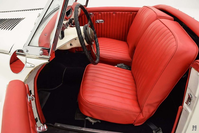 LuxifyOfficial's tweet photo. 1954 Sunbeam Alpine Convertible -  https://t.co/ro7Ls6pbOB #classiccar #classiccars https://t.co/iAWPjFFRZH