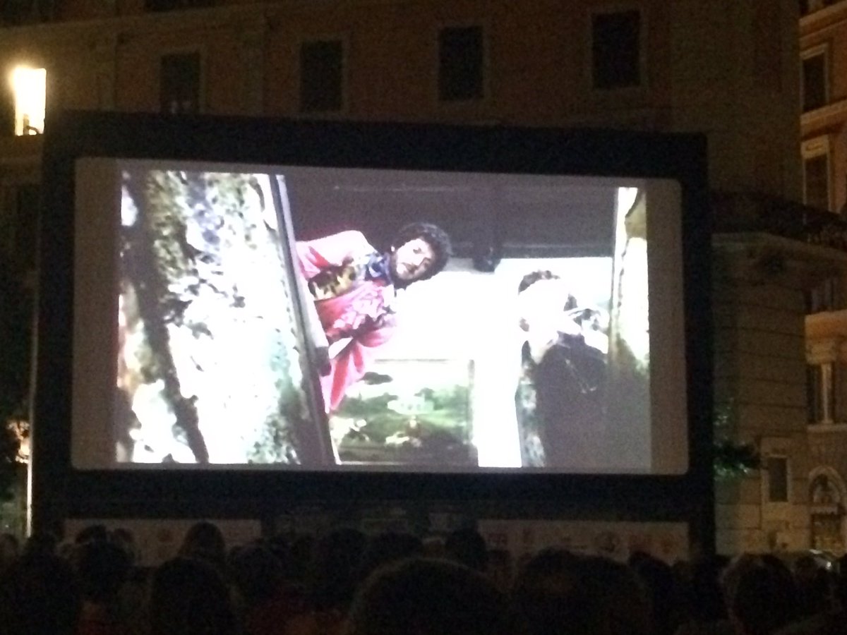 OrsGiu's tweet photo. Un grazie ai ragazzi del @PiccoloAmerica per la splendida serata (ho firmato!) #svejateFranceschini #projetti #gassman #vitti #fabrizi https://t.co/tCBdJDM4Qx