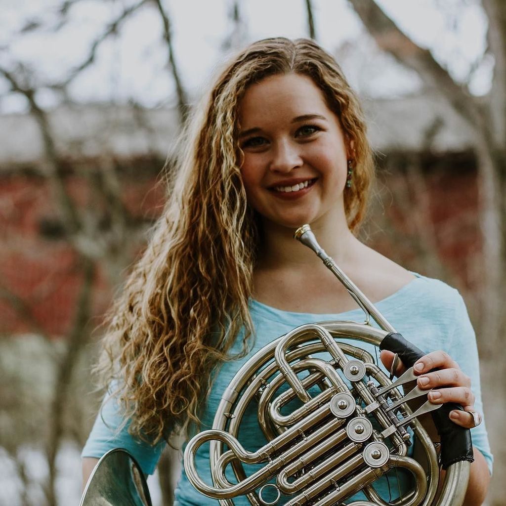 ArubaSymphonyFe's tweet photo. From the United States, Christina Otteni is a part of the #ASF2017 Horn class #MeetOurStudents #onemusicalisland

… https://t.co/7Zgk9Cih3F https://t.co/N6LSkLaZzJ