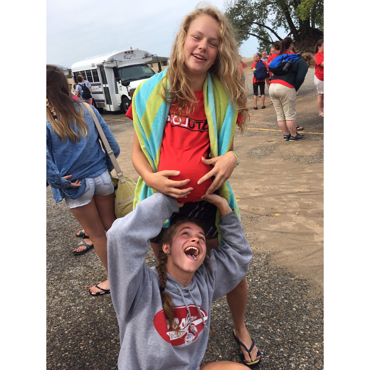 _graceanderson2's tweet photo. So I have an announcement to make 💕👶🏼 #Goals #prairiecamp https://t.co/rpQe8flZp3