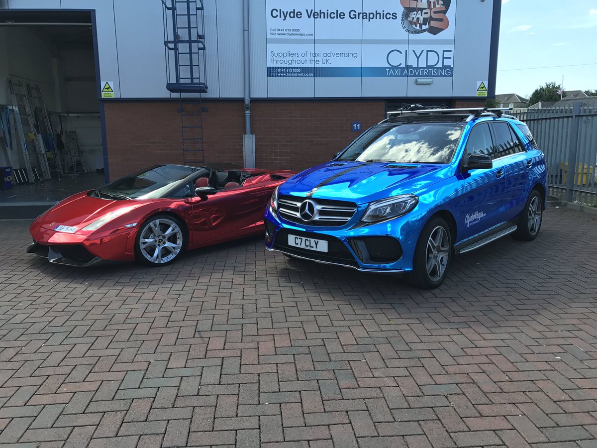 ClydeWraps's tweet photo. Shiney #chromewraps #bluechrome #redchrome @AveryDennison @Spandex_UK #chromeGLE #chromelambo https://t.co/KJVsMuG86R