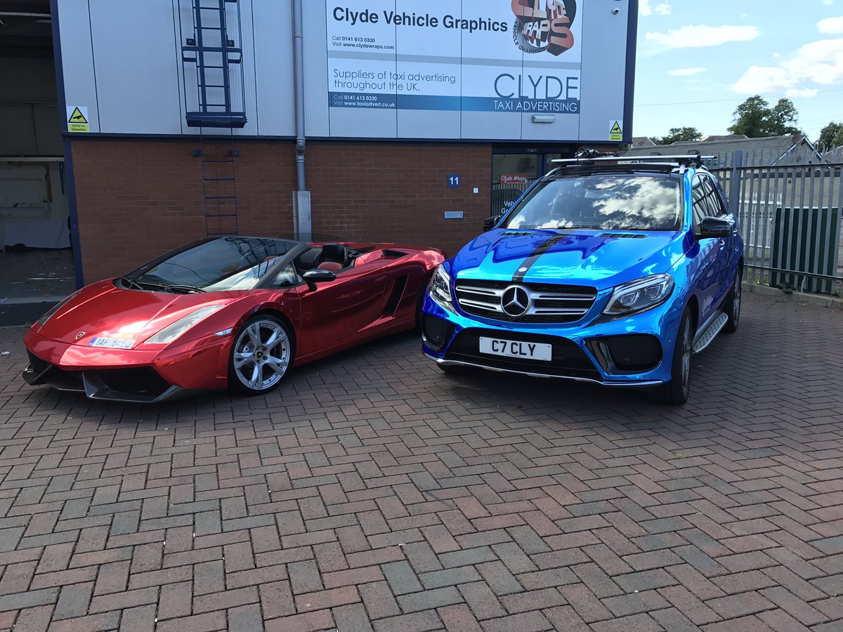 ClydeWraps's tweet photo. Shiney #chromewraps #bluechrome #redchrome @AveryDennison @Spandex_UK #chromeGLE #chromelambo https://t.co/KJVsMuG86R