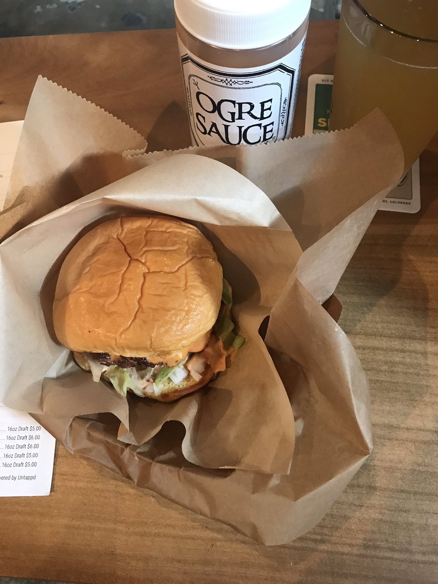 flightclt's tweet photo. This week! $5 burgers for @CltBurgerWeek #CLTburgerweek #CLTfood https://t.co/nRbzWVUGKH
