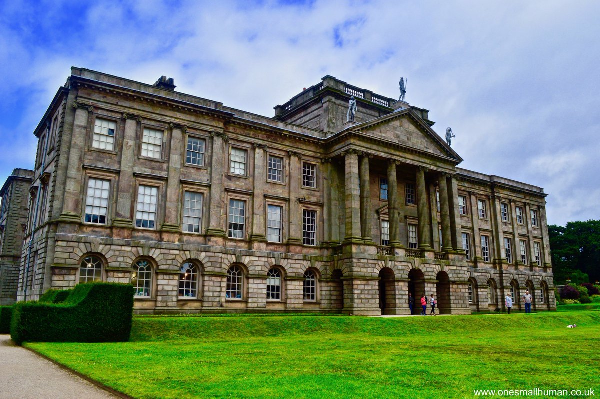 What our toddler thought of a day out at <a href="/NTLymePark/">NT Lyme</a> onesmallhuman.co.uk/lyme-park-disl…