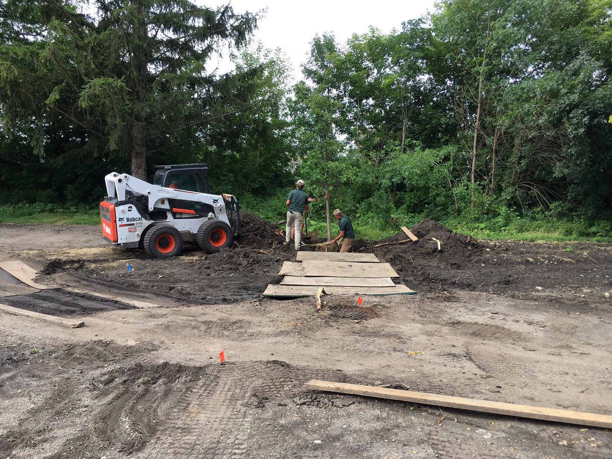nicholasfolk's tweet photo. Mainline fusion, tee draintile begins, XGD continues and my staff started planting screening trees, oh and Gift of Life outing at noon #busy https://t.co/V5wW2RsHwK