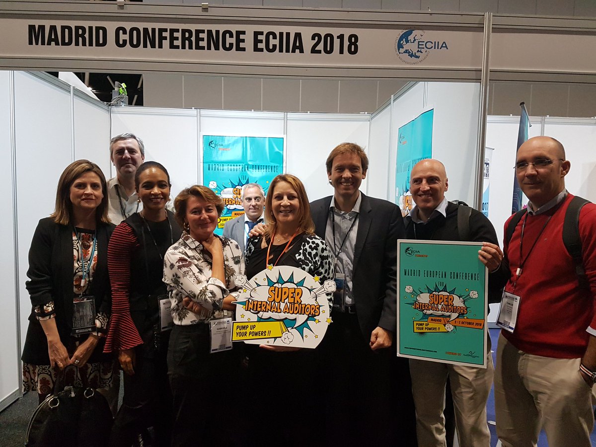 Faleato's tweet photo. #IIAIC #iiaic17 #wearesuperinternalauditors  at Sydney's  conference promoting Madrid international conference 2018  @AuditorInterno https://t.co/HFaCUF7TOE