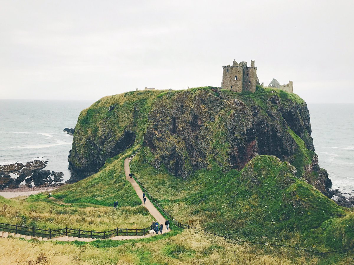 chaOslxy's tweet photo. Dunnottar Castle, Stonehaven. https://t.co/XNEgPny2vd